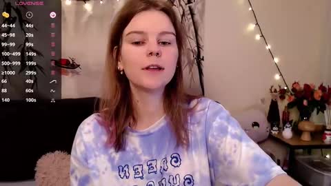 Snapshot of komorebbi chatting on January 18, 12:13 am Marta online show from January 18, 12:13 am