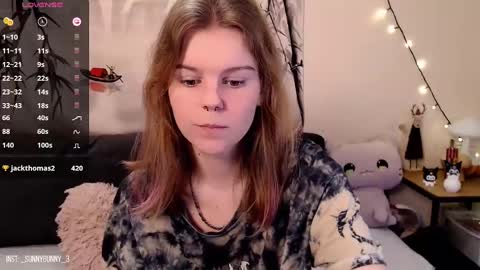 Snapshot of komorebbi chatting on January 27, 9:55 pm Marta online show from January 27, 9:55 pm