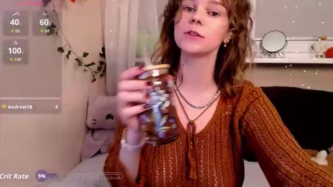 Snapshot of komorebbi chatting on October 28, 12:00 am Marta online show from October 28, 12:00 am