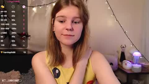 Snapshot of komorebbi chatting on December 17, 9:38 pm Marta online show from December 17, 9:38 pm