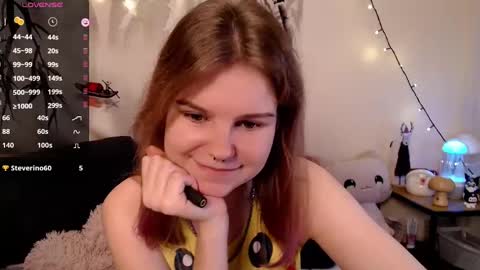 Snapshot of komorebbi chatting on January 12, 9:40 pm Marta online show from January 12, 9:40 pm