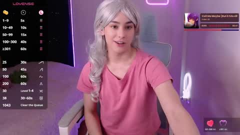  Riley  online show from June 4, 8:48 pm