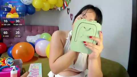konie Diaz online show from July 2, 3:06 pm