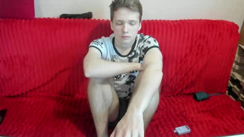 konnor_deviant online show from March 27, 7:36 am