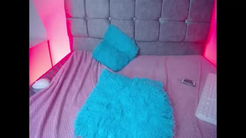 koraly_ online show from November 15, 11:06 pm