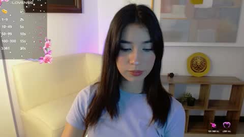 Elizabeth online show from November 28, 12:23 pm