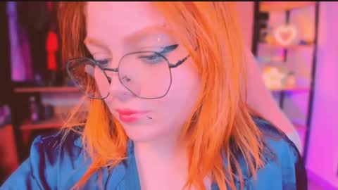 Khloe online show from March 8, 3:32 am