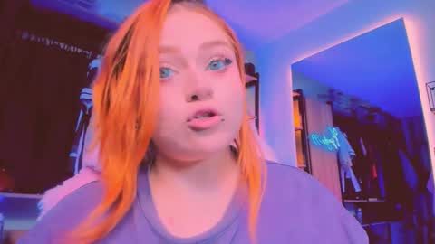 Khloe online show from March 23, 11:43 pm