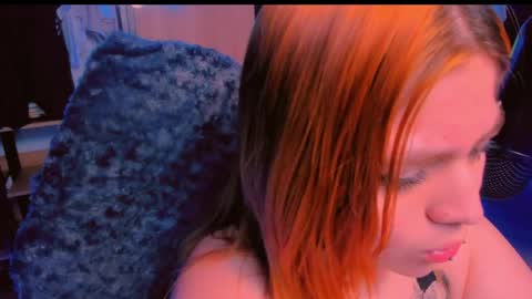 Khloe online show from April 21, 2:51 am