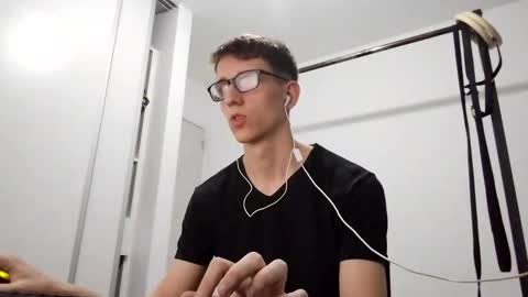 Facu online show from January 17, 9:30 am