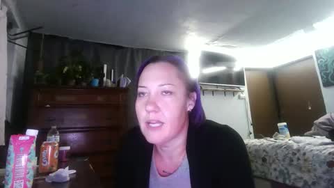 kreamyk420 online show from November 4, 10:27 am