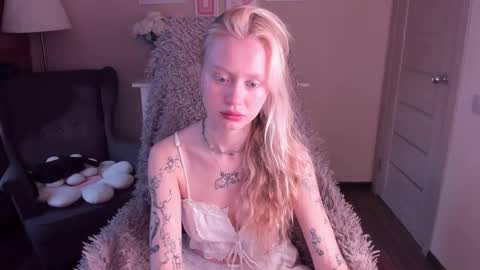 kris_grant online show from November 15, 10:39 am