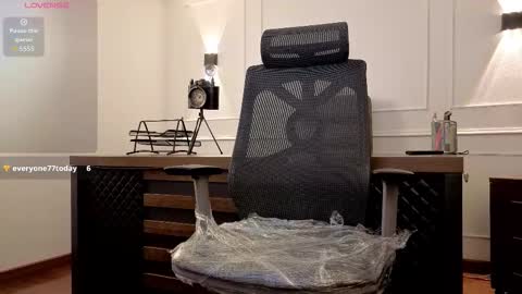 criss online show from November 15, 11:17 pm