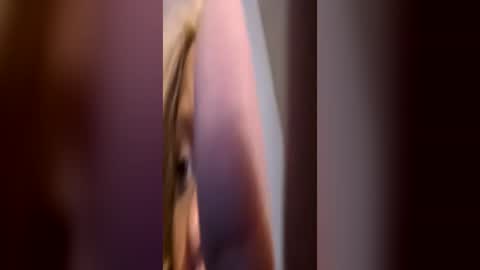 krisjean online show from July 5, 2:36 am