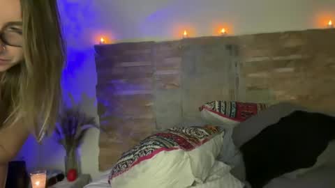 Kristi online show from November 14, 4:58 am