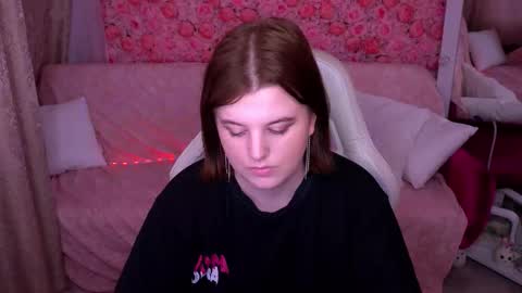 kristifoxy online show from March 11, 8:17 am