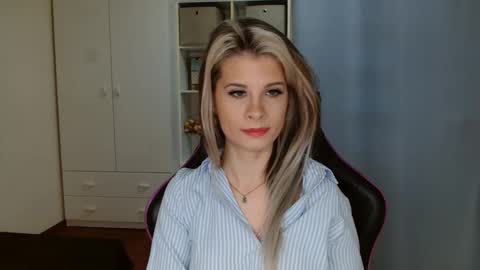 KristineAmore online show from March 10, 7:34 am