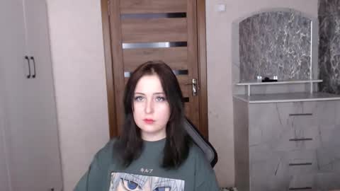 Kristy online show from December 5, 10:18 pm