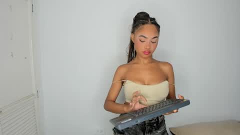Cristina online show from May 4, 9:21 pm