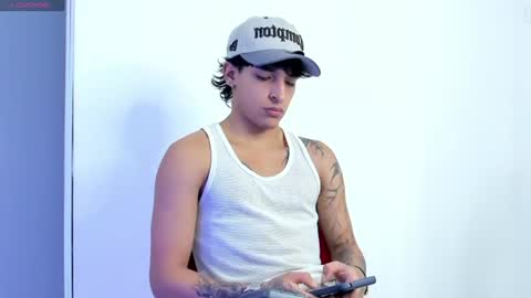 Kroy Wave  Muscle Tattoos Latino online show from June 17, 3:44 am