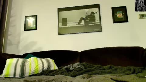 krummersaebel online show from March 7, 7:38 pm