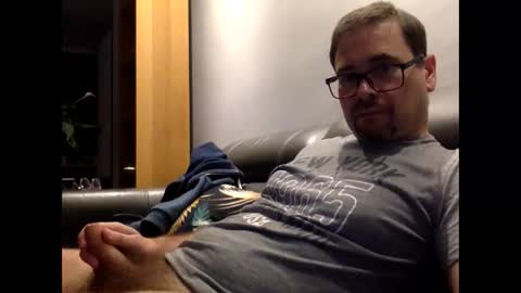 krzysztof1977 online show from September 19, 9:51 pm