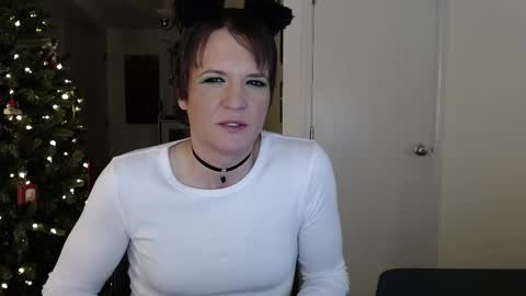 Cait online show from November 25, 2:43 am