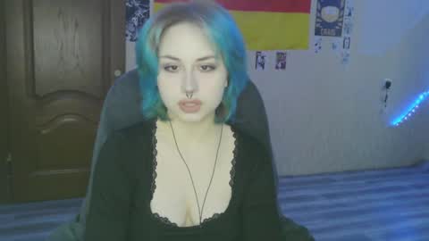 Alice online show from March 1, 2:10 pm