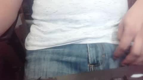 kunahub17 online show from April 25, 3:52 am