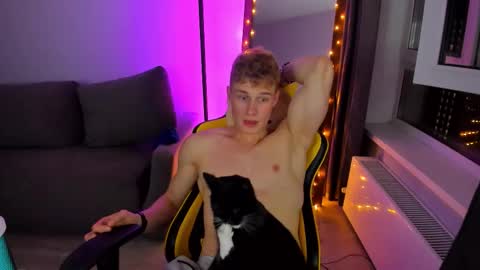 kurt_hanssen online show from September 13, 9:28 pm