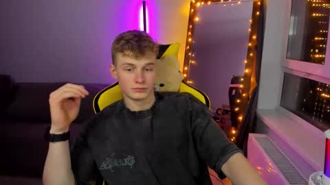 kurt_hanssen online show from March 5, 5:11 pm