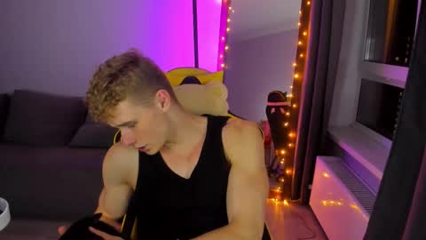 kurt_hanssen online show from September 26, 9:34 pm