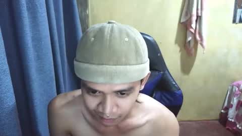 kurtxxx07 online show from April 18, 7:10 am