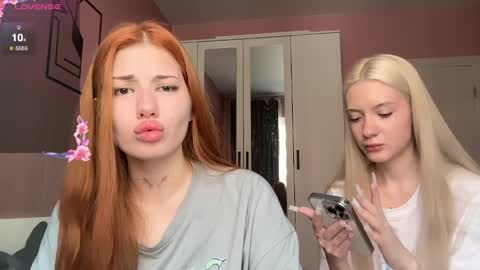 Bella and Alexandra online show from June 9, 8:36 am