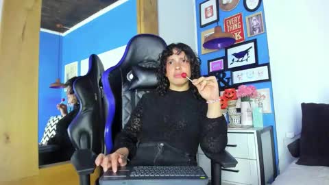 ---Keys--- online show from October 28, 4:13 am