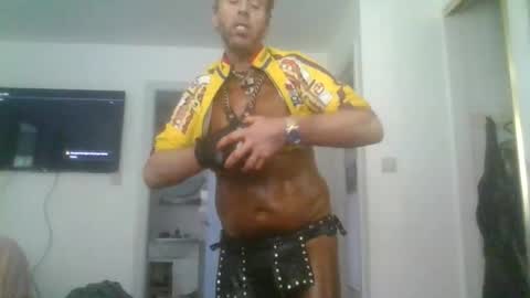 kylestrips4youq online show from February 16, 3:21 pm