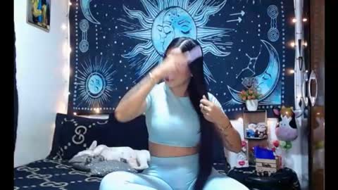 kylie online show from June 19, 9:32 pm