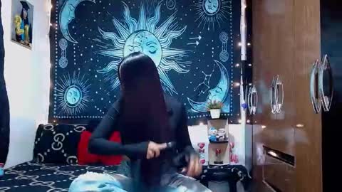 kylie online show from February 8, 9:18 pm