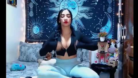 kylie online show from July 23, 11:35 pm