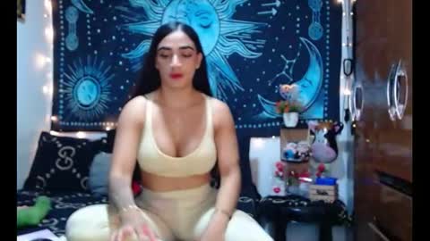 kylie online show from July 1, 11:13 pm