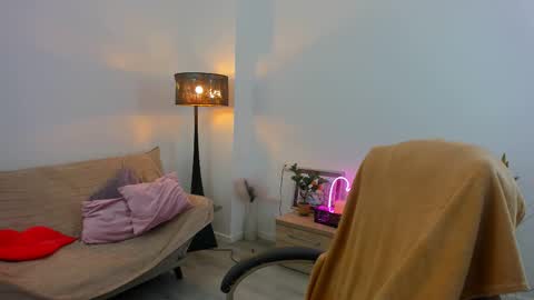 Kylie online show from November 3, 4:52 pm