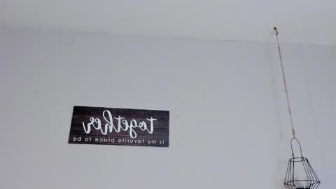 kylie_ls online show from September 28, 3:37 am