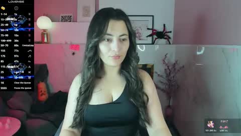 Kylie online show from November 2, 5:18 am