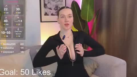 Snapshot of kylie_moss chatting on February 17, 6:31 am Anna online show from February 17, 6:31 am