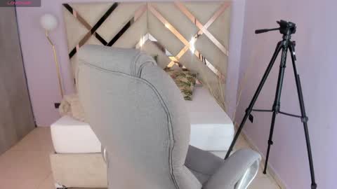 Kylie Reyes  online show from April 16, 7:36 pm