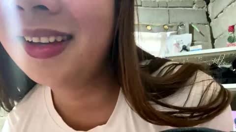 kylie_slut25 online show from March 4, 4:42 am