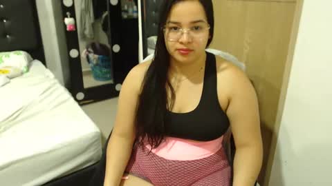 Snapshot of kylie_switch chatting on March 8, 11:18 pm Instagram Kylie switch followme buy lovense here online show from March 8, 11:18 pm