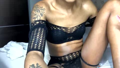 kyliebbc online show from October 13, 2:13 am