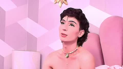 Kylie jl online show from November 25, 7:45 pm