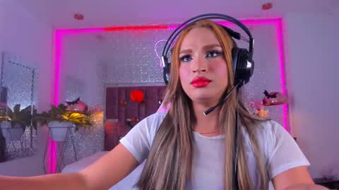 Kylie online show from October 23, 5:53 am